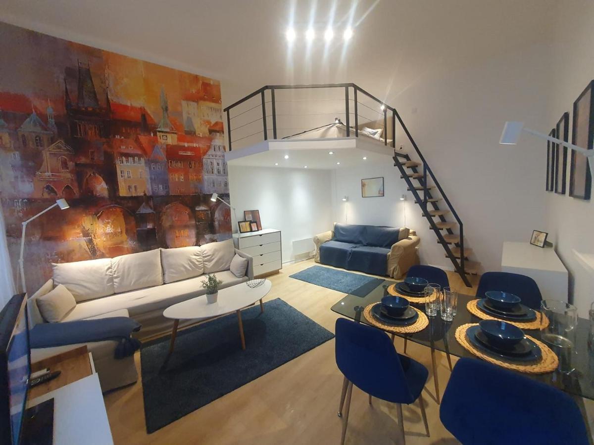 Petofi Apartment With Air Condition Budapest Esterno foto