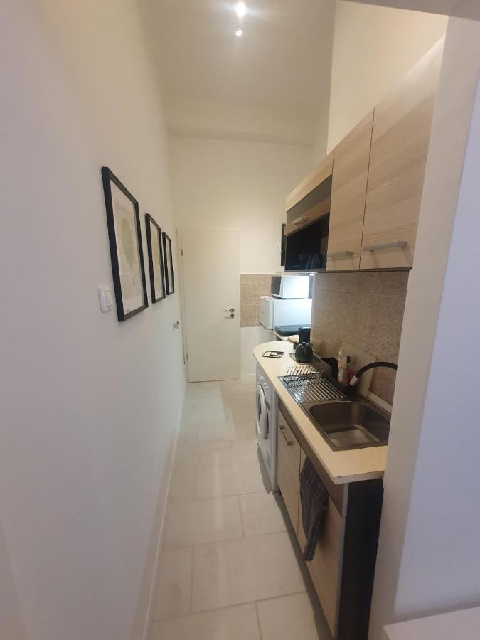 Petofi Apartment With Air Condition Budapest Esterno foto