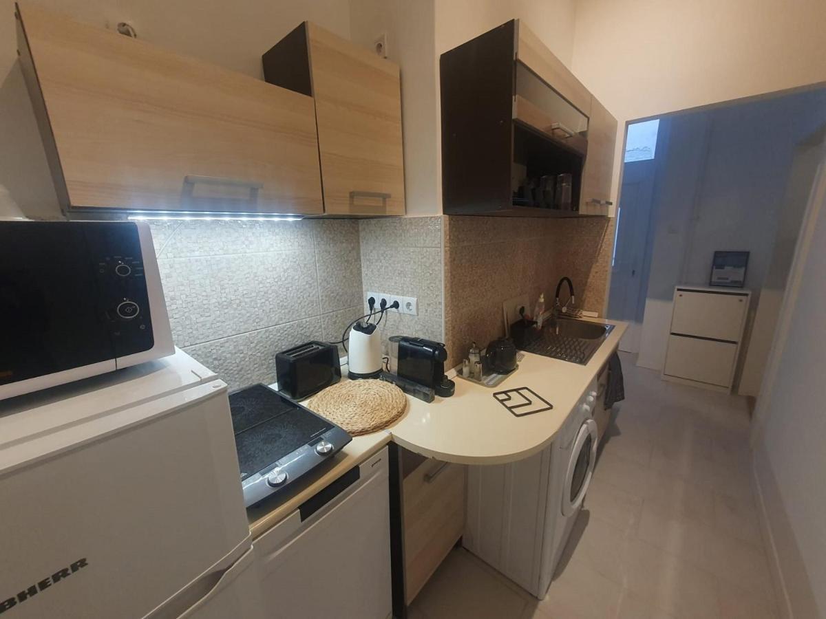 Petofi Apartment With Air Condition Budapest Esterno foto